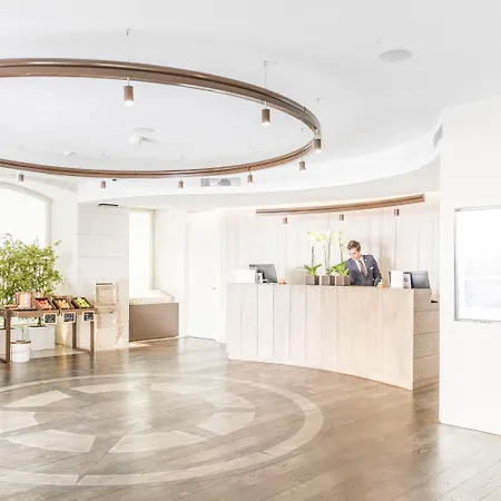 호텔 코르포 산토 히스토리컬 5*