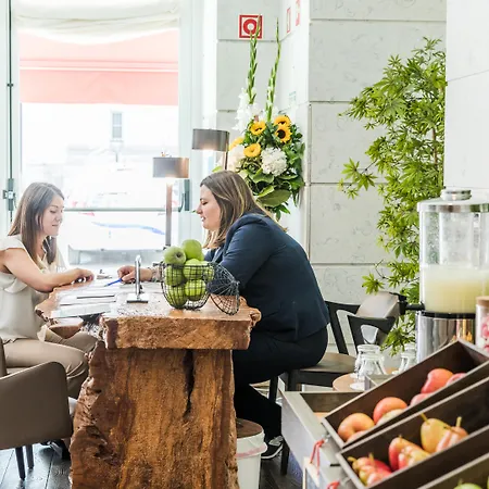 Отель Corpo Santo Historical Лиссабон